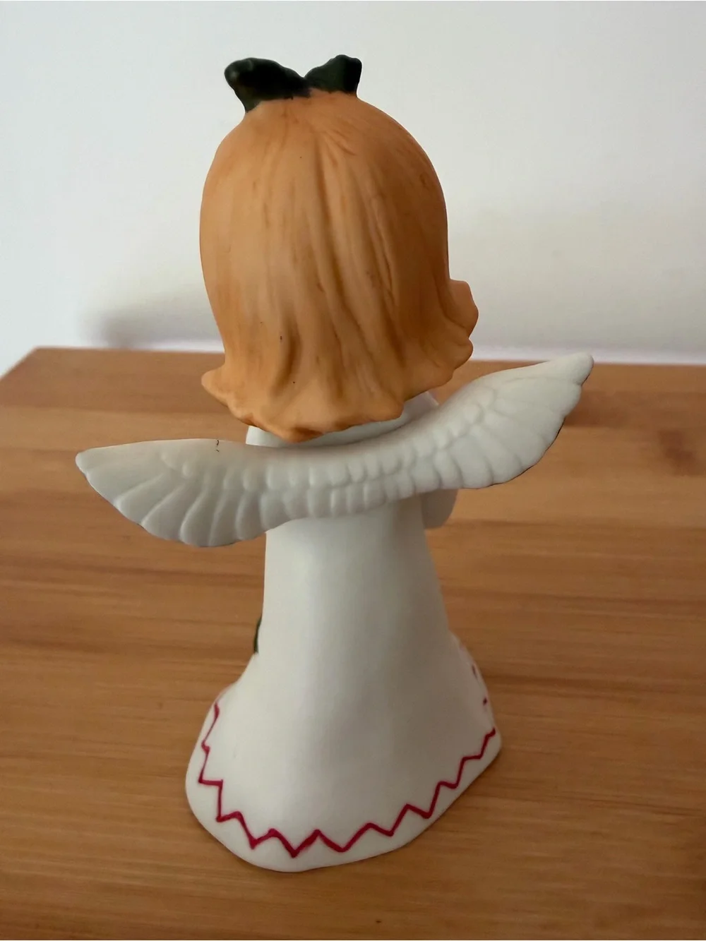 Vintage Christmas Lefton Ceramic Angel Figurine White, Red. MCM. Made in Taiwan